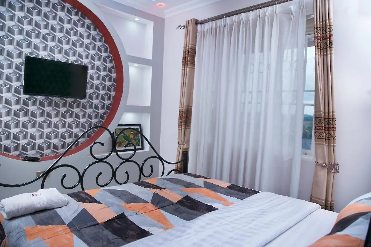 Red Sox Hotel Ltd カンパラ